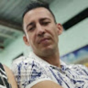 Meet your Posher, Eric luis